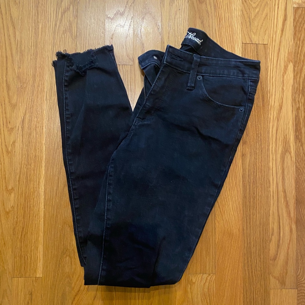 Black mid rise skinny Jean